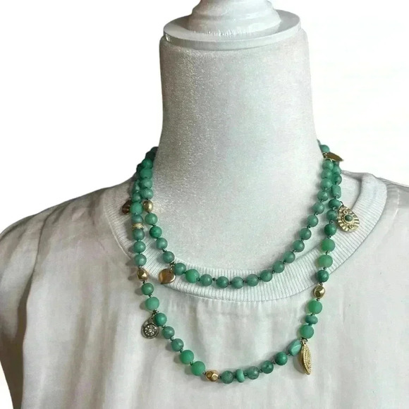 Chico’s Green multi-stone with charm Necklace 40” - Picture 2 of 4